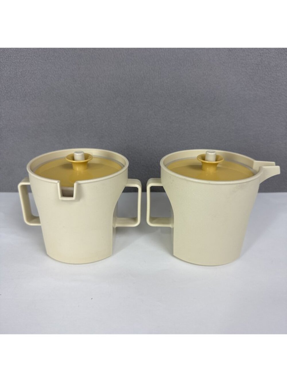 1970s Tupperware Harvest Gold Almond Creamer & Sugar Set vtg retro 1414 1415